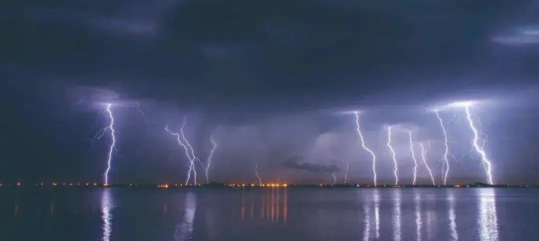 大氣電場(chǎng)儀和閃電定位系統(tǒng)有什么區(qū)別 大氣電場(chǎng)儀和閃電定位系統(tǒng)有什么區(qū)別