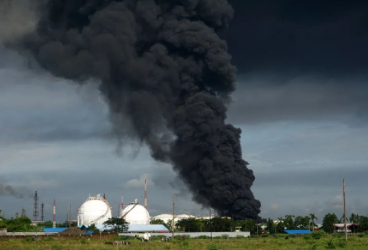 雷電預(yù)警系統(tǒng)助力油庫(kù)安全：解決油庫(kù)雷擊火災(zāi)隱患