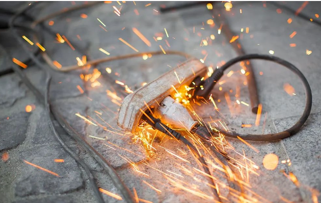 浪涌保護(hù)器