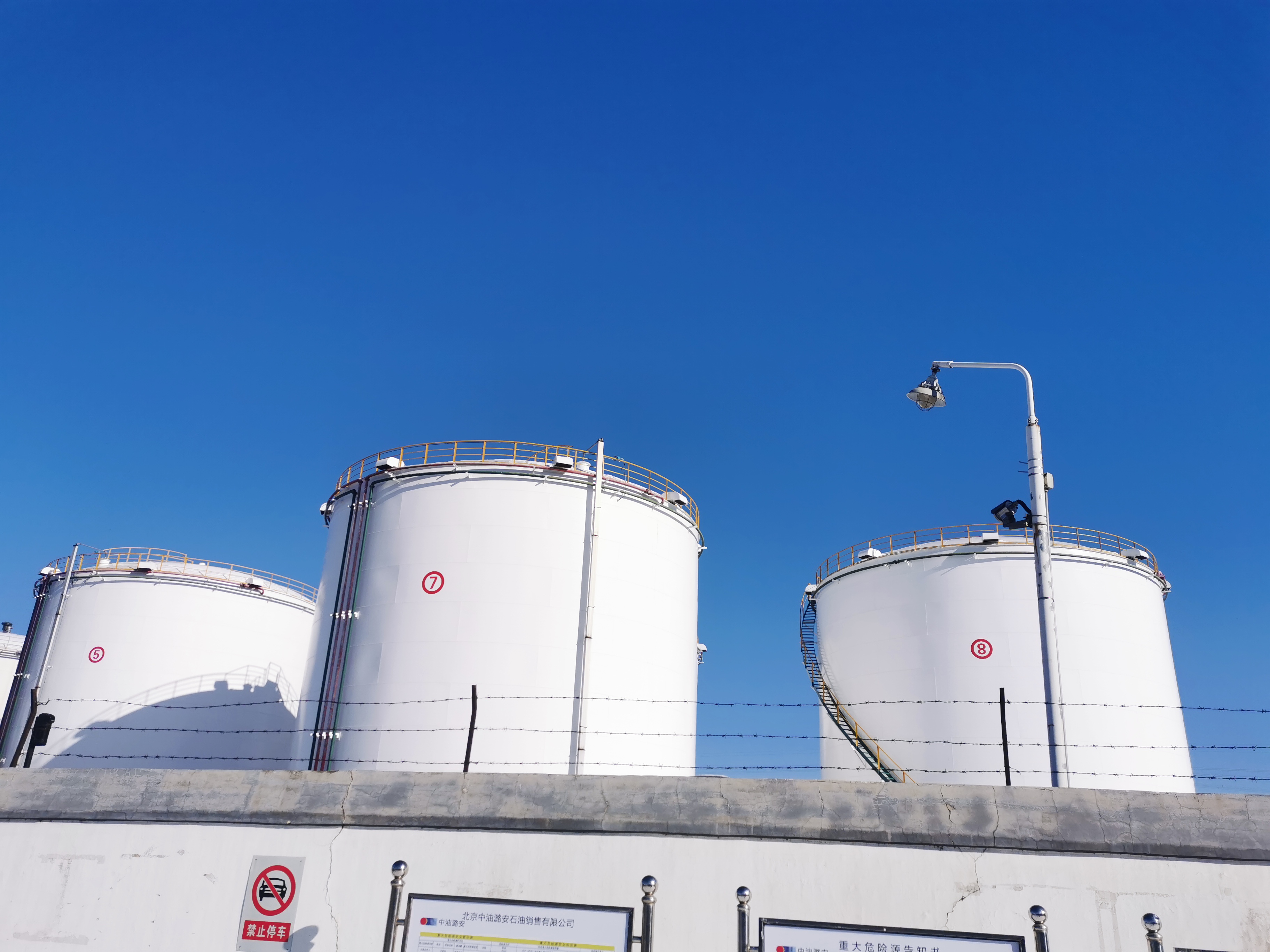 油庫雷電預警系統(tǒng).jpg 油庫雷電預警系統(tǒng).jpg