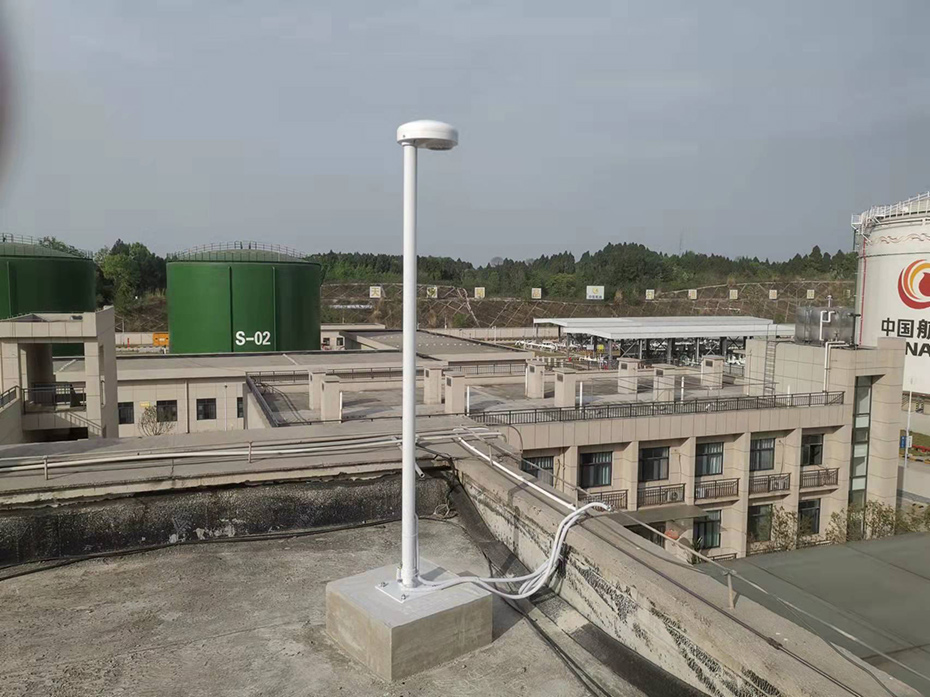 大型機場油庫雷電預(yù)警系統(tǒng).jpg 大型機場油庫雷電預(yù)警系統(tǒng).jpg